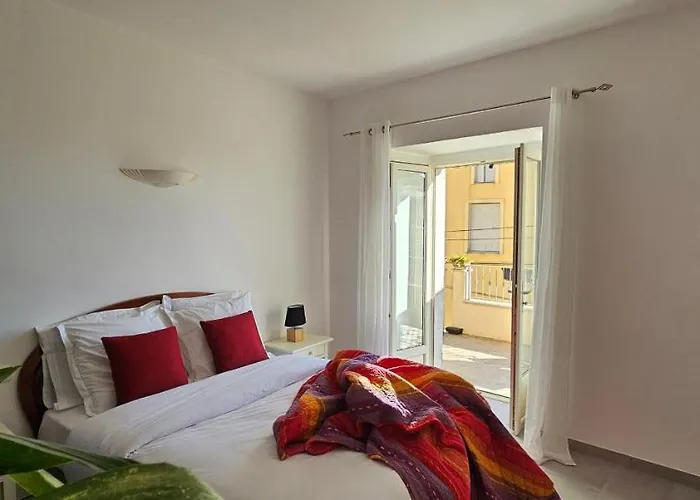 T2 Typique Au Coeur Du Village Et Vue Sur Le Golfe * Olmeto (Corsica)