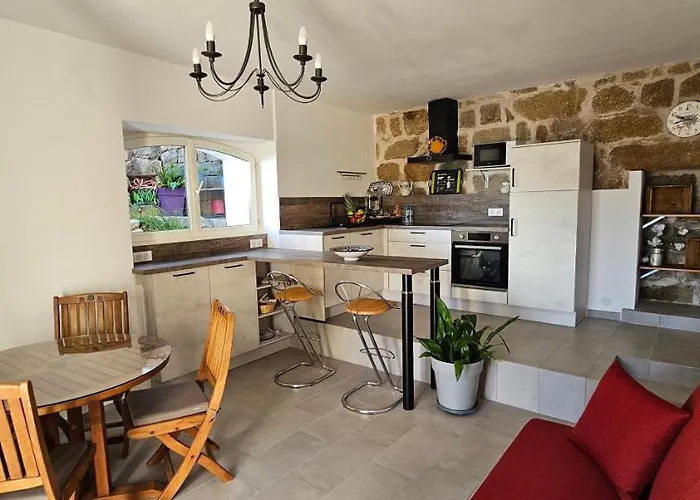 T2 Typique Au Coeur Du Village Et Vue Sur Le Golfe * Olmeto (Corsica)